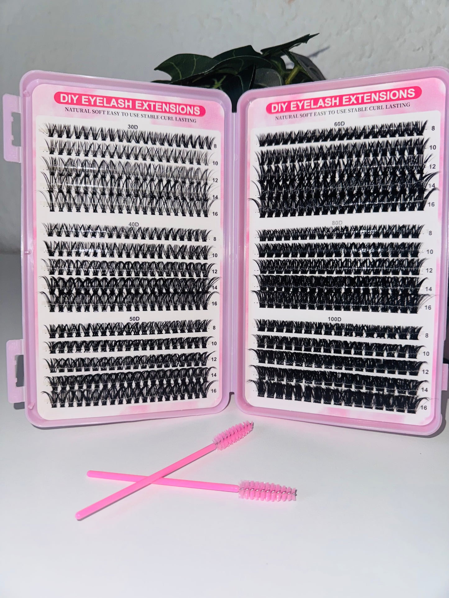 570pc Cluster Lash Book + 2 Lash Brushes