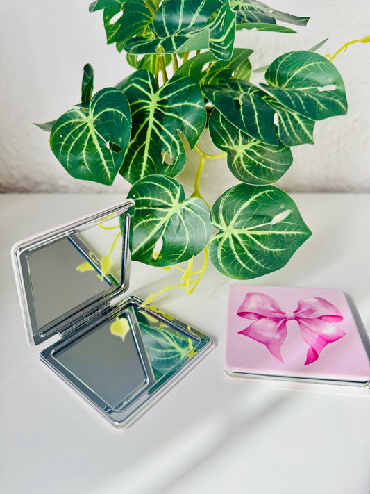 Compact Mirror